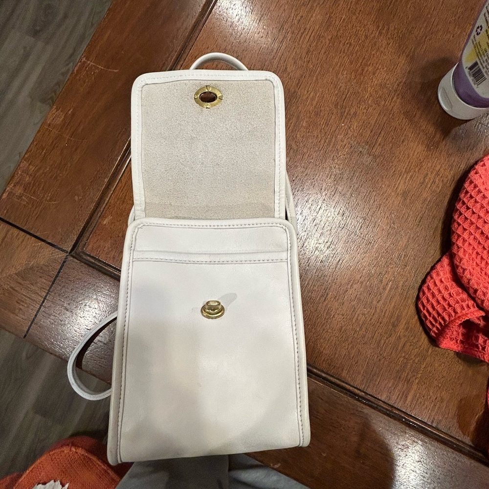 Coach Bone Scooter Bag - Picture 3 of 5